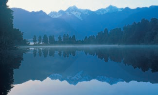 am Lake Matheson bei Tagesanbruch